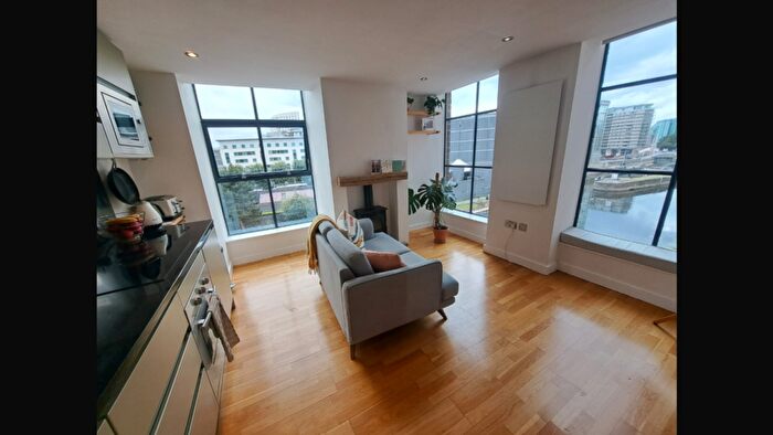 1 Bedroom Duplex To Rent In Roberts Wharf East Street, Leeds, West Yorkshire, LS9