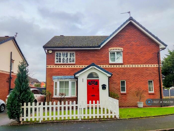 3 Bedroom Semi-Detached House To Rent In Whitsand Road, Manchester, M22