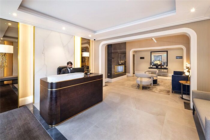 2 Bedroom Flat For Sale In Marylebone Mansions, Marylebone, W1H