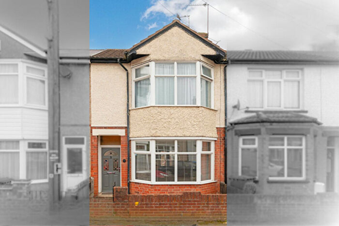 3 Bedroom Terraced House For Sale In Kew Road, Rugby, CV21