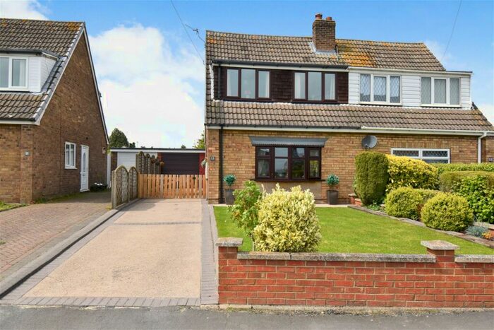 3 Bedroom Semi-Detached House For Sale In Wiltshire Avenue, Burton-upon-Stather, Scunthorpe, DN15