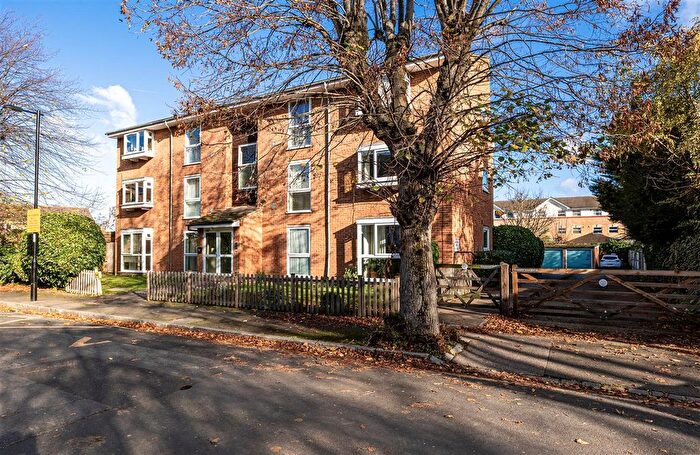 1 Bedroom Flat For Sale In Barham Court, - Barham Road, South Croydon, CR2
