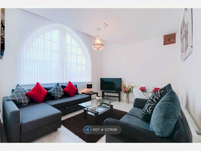 2 Bedroom Flat To Rent In The Old Bill, Liverpool, L4