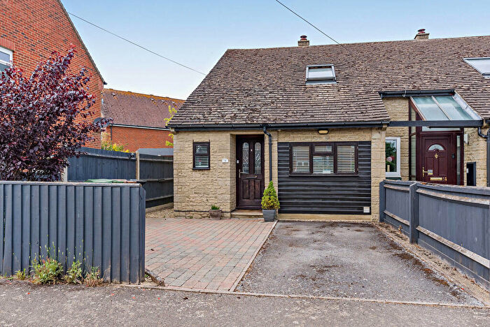 2 Bedroom End Of Terrace House For Sale In Old Field, Little Milton, OX44