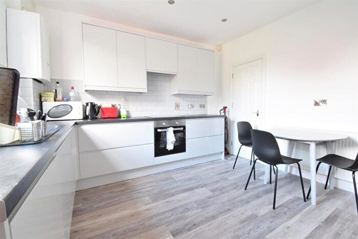 5 Bedroom Terraced House To Rent In Warwick Street, Sheffield, S10