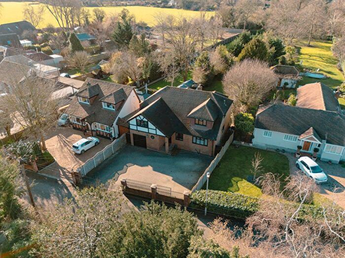 4 Bedroom Detached House For Sale In Garson Lane, Staines-Upon-Thames, TW19