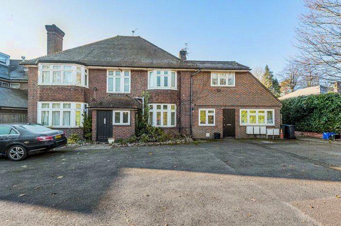 2 Bedroom Flat To Rent In Smitham Bottom Lane, Purley, CR8