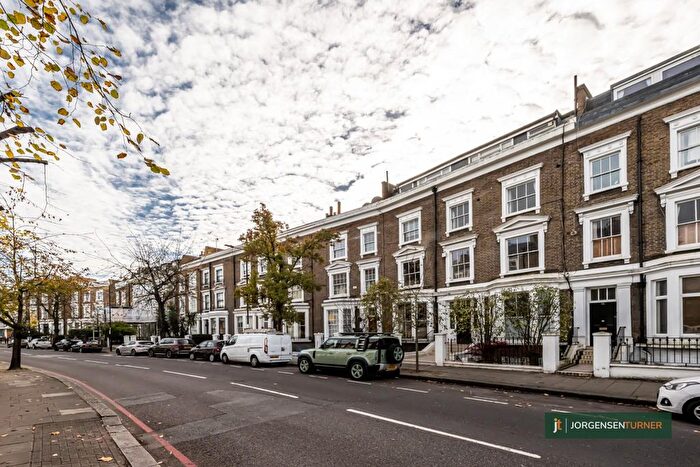 2 Bedroom Flat To Rent In Warwick Gardens, London, W14