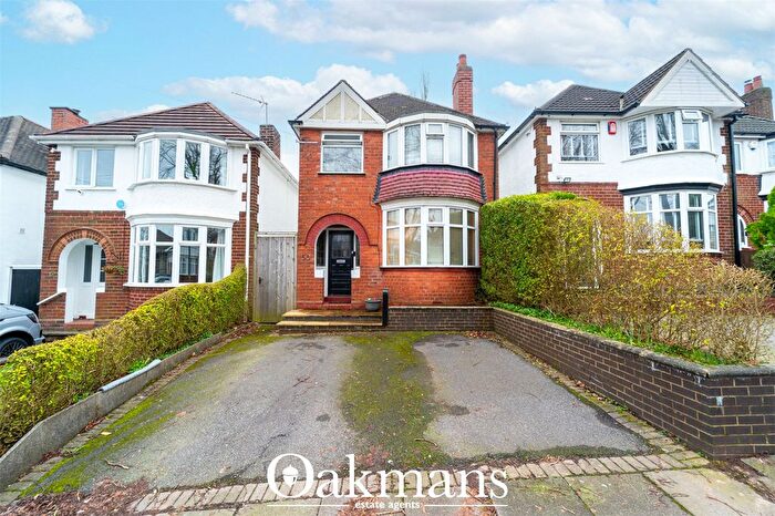 3 Bedroom Detached House For Sale In Trevanie Avenue, Quinton, Birmingham, West Midlands, B32