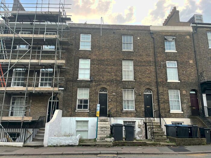 2 Bedroom Maisonette To Rent In Dover, CT16