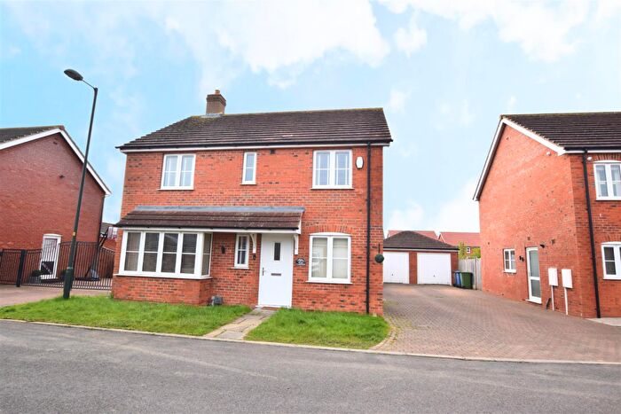 4 Bedroom Detached House For Sale In Pasture Lane, Scartho Top, Grimsby, DN33