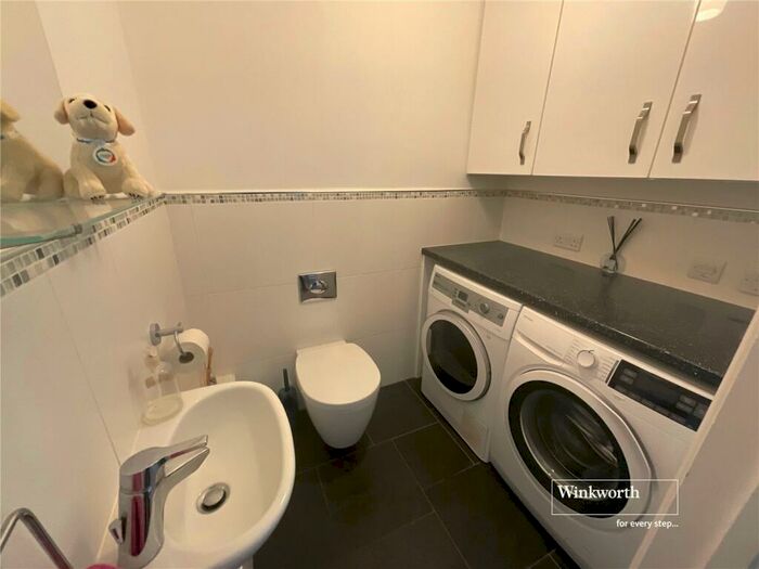 4 Bedroom Detached House For Sale In Smugglers Lane North, Highcliffe, Christchurch, BH23