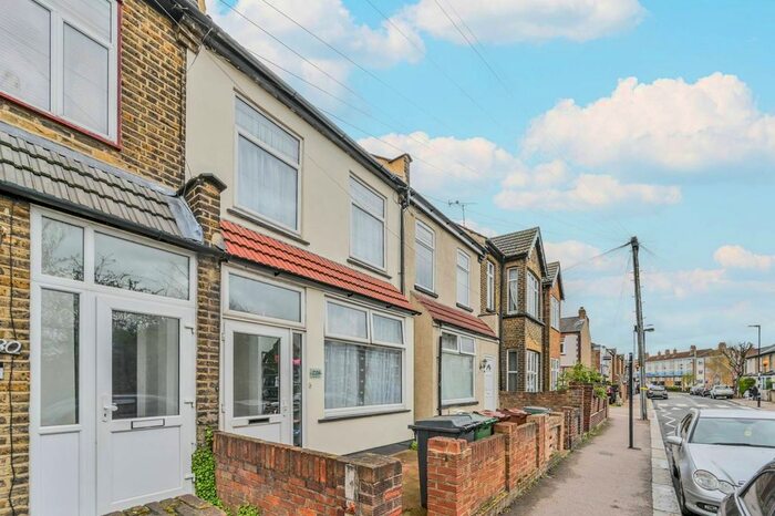 3 Bedroom Terraced House For Sale In Higham Hill, Walthamstow, London, E17