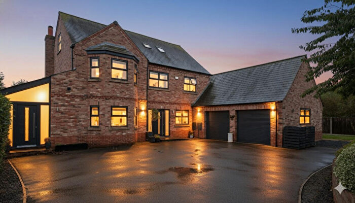 5 Bedroom Detached House For Sale In Blenheim Drive, Doncaster, DN9