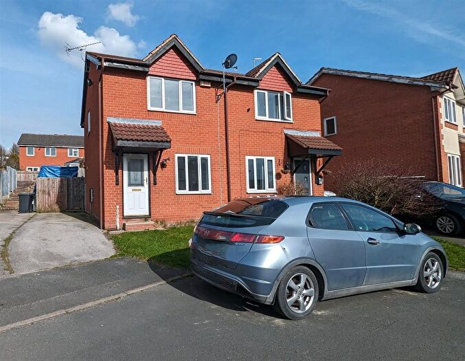 2 Bedroom Semi-Detached House To Rent In Cornfield, Dewsbury, WF13