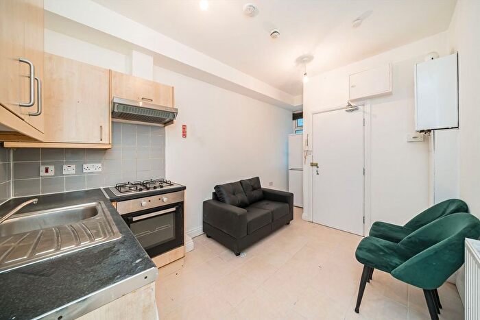 1 Bedroom Flat To Rent In Streatham High Road, Streatham, SW16