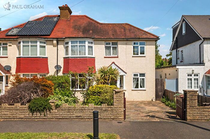 5 Bedroom Semi-Detached House For Sale In Beddington Gardens, Carshalton, SM5
