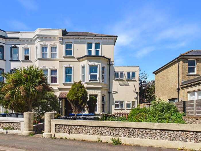 1 Bedroom Flat For Sale In Rowlands Road, Worthing, BN11