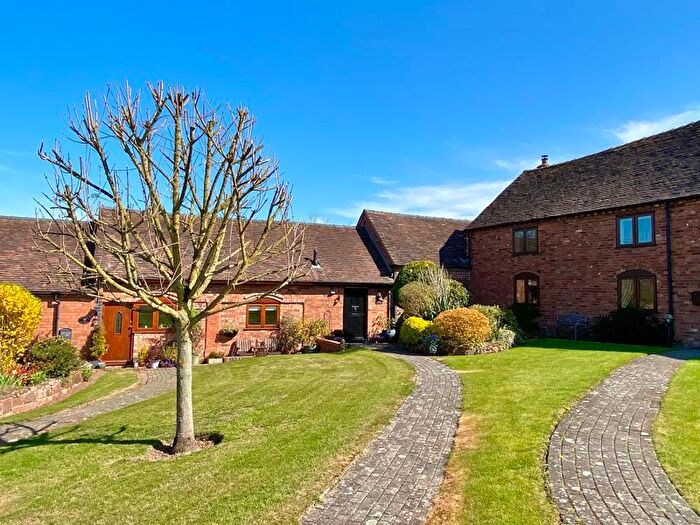 4 Bedroom Barn Conversion For Sale In Field Aston, Newport, TF10