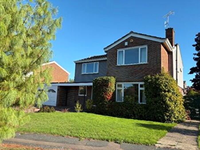 4 Bedroom Detached House To Rent In Hoe Meadow Beaconsfield, HP9