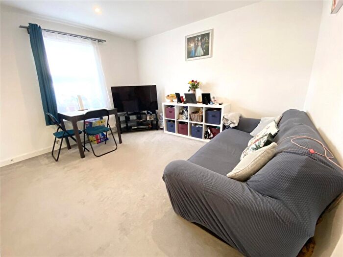 1 Bedroom Maisonette To Rent In Westbourne House, Groves Street, Swindon, SN2