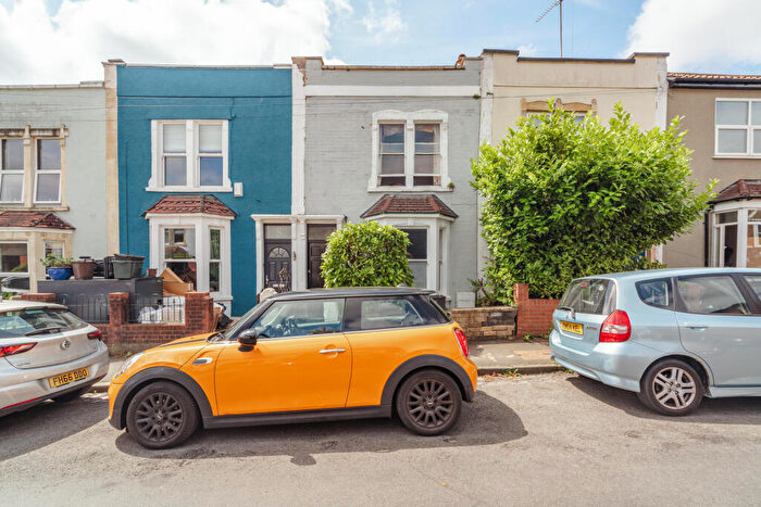 3 Bedroom Terraced House For Sale In Hatherley Road, Bishopston, Bristol, BS7