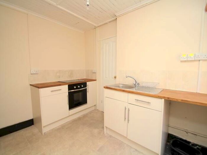 Studio To Rent In Park Lane, Swindon, SN1