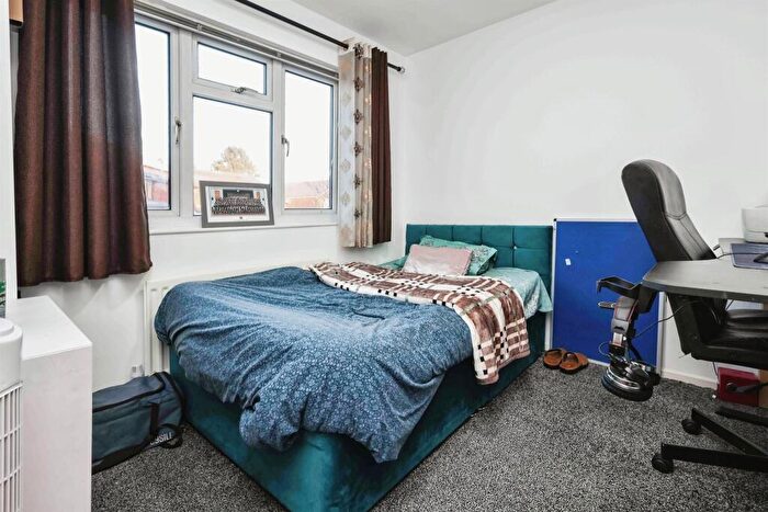 4 Bedroom Detached House For Sale In Olliver Close, Halesowen, B62