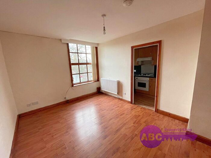 1 Bedroom Flat To Rent In Summerhill House, The Dell, Rock Ferry, CH42