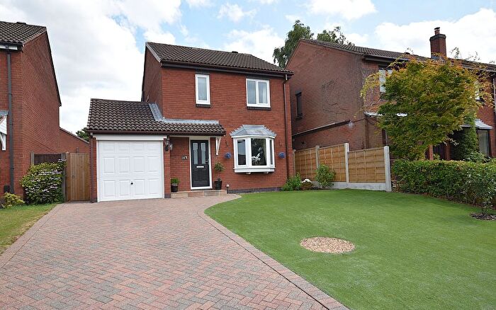 3 Bedroom Detached House For Sale In Harvest Road, Macclesfield, SK10