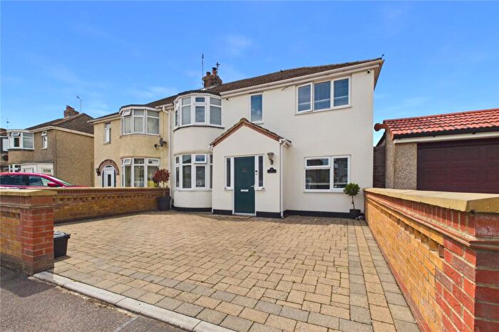 5 Bedroom Semi Detached House For Sale In Tiverton Road, Gorse Hill, Wiltshire, SN2