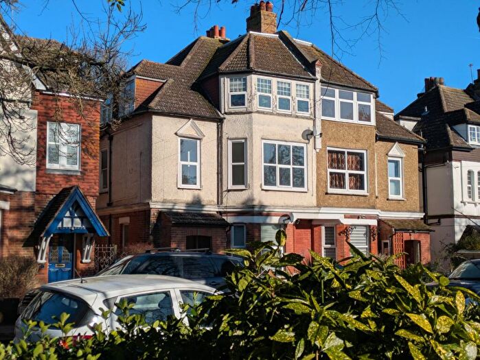 2 Bedroom Apartment To Rent In Kingsnorth Gardens, Folkestone, Kent, CT20