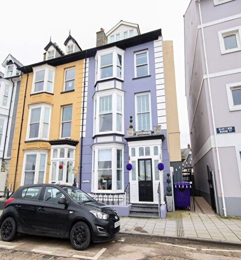 1 Bedroom Flat To Rent In Bed Flat On Marine Terrace, Aberystwyth, SY23