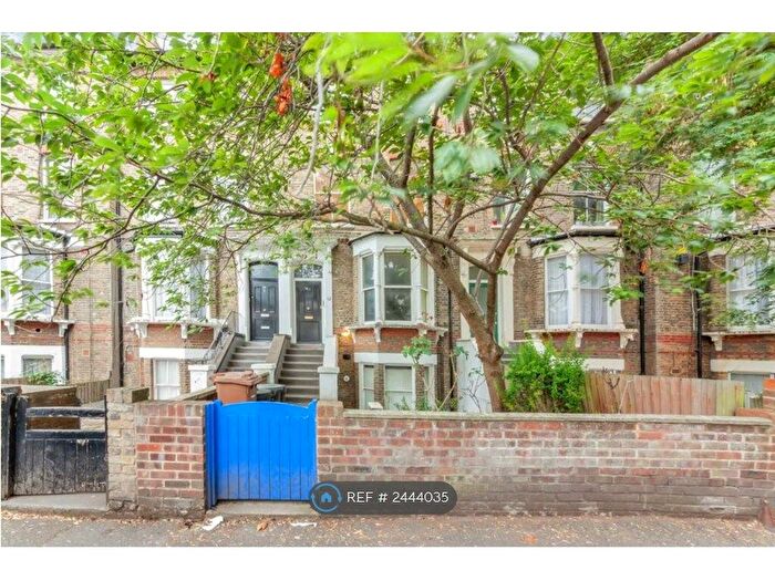 2 Bedroom Maisonette To Rent In Colvestone Crescent, London, E8