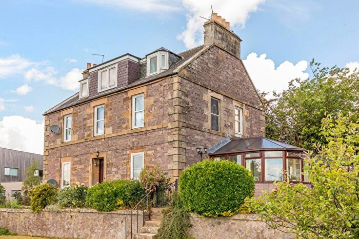 2 Bedroom Apartment For Sale In Bank Street, Cupar, KY15