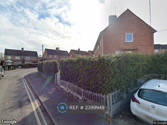 4 Bedroom Semi-Detached House To Rent In Gordon Road, Oundle, PE8
