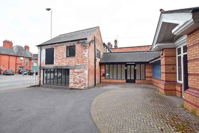 2 Bedroom Property To Rent In Bushloe End, Wigston, LE18