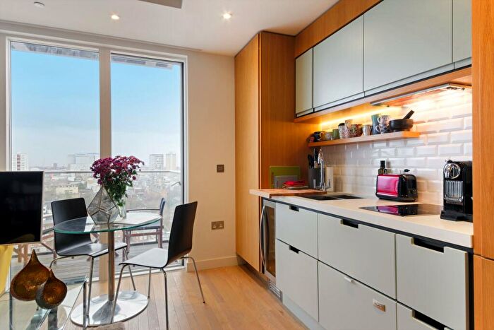 Apartment To Rent In Park Vista Tower, Wapping, London, E1W
