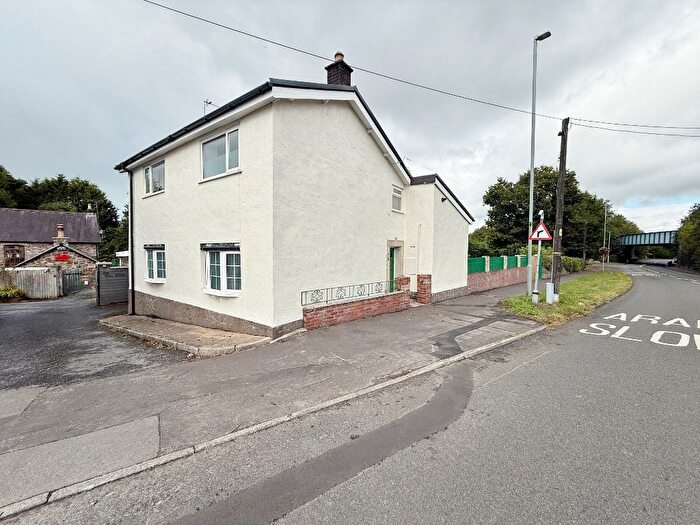 3 Bedroom Detached House For Sale In Swansea Rd, Pontlliw, SA4