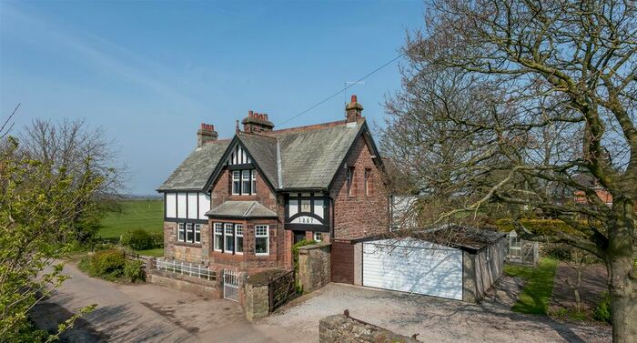 5 Bedroom Detached House For Sale In West Lodge, Aldcliffe, Lancaster LA1