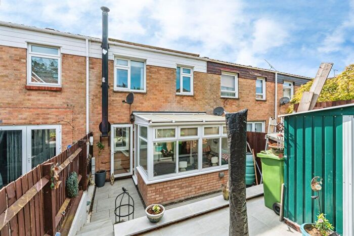 3 Bedroom Terraced House For Sale In Mercer Way, Romsey, SO51