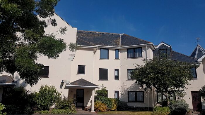 3 Bedroom Flat To Rent In Embankment Road, Kingsbridge, TQ7