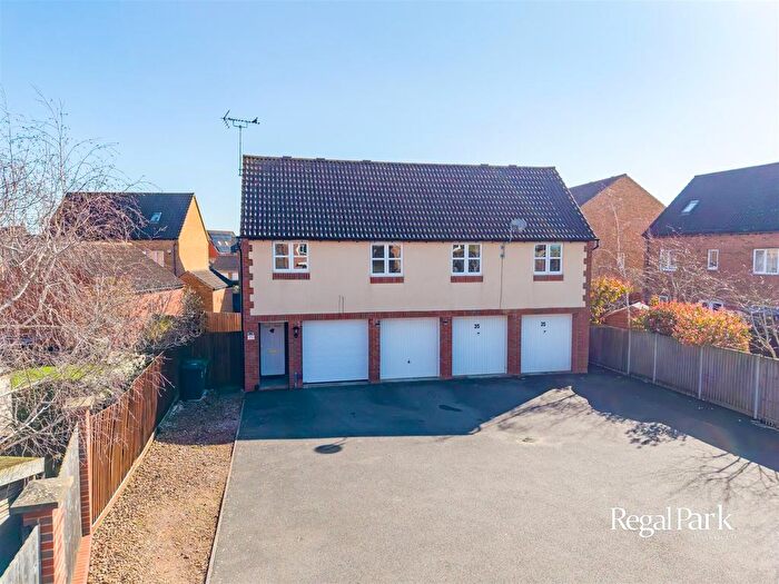 2 Bedroom Detached House For Sale In Evergreen Drive, Hampton Hargate, Peterborough, PE7