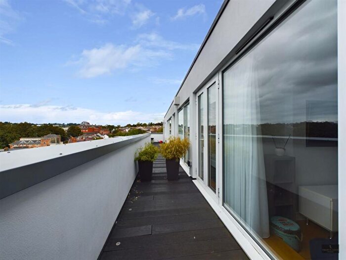 2 Bedroom Flat To Rent In Bartholomew Street East, Exeter, EX4
