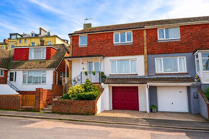 3 Bedroom Semi-detached House For Sale In Beaconsfield Road, Hastings, TN34