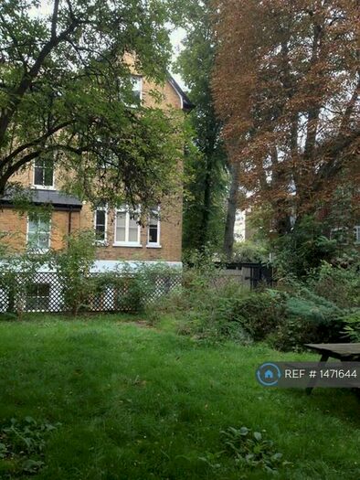 2 Bedroom Flat To Rent In Wickham Road, London, SE4