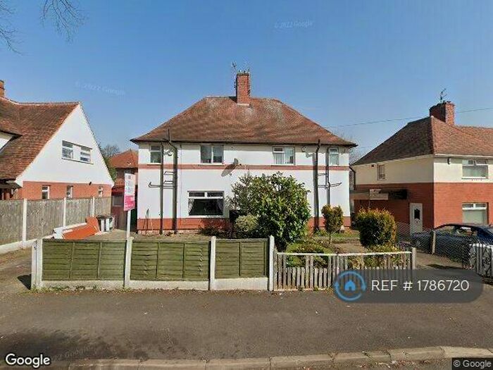 3 Bedroom Semi-Detached House To Rent In Grindon Crescent, Nottingham, NG6