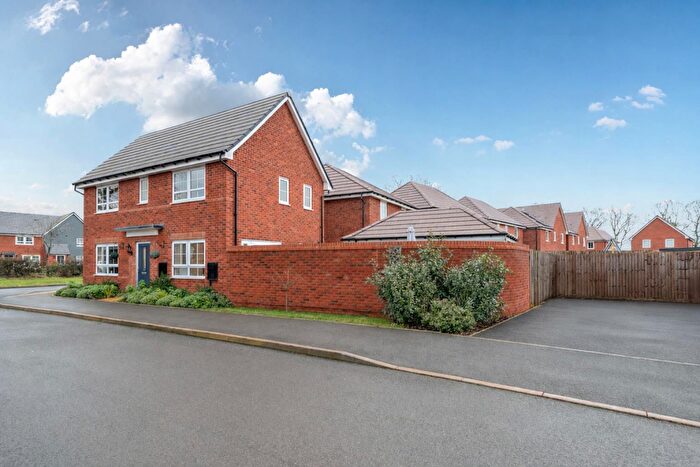 3 Bedroom House For Sale In Crimson Close, Rugby, CV22