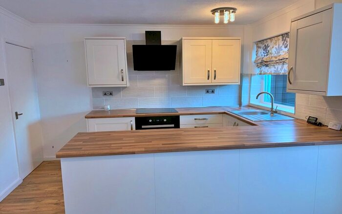 3 Bedroom End Of Terrace House To Rent In Rowood Drive, Solihull, B92