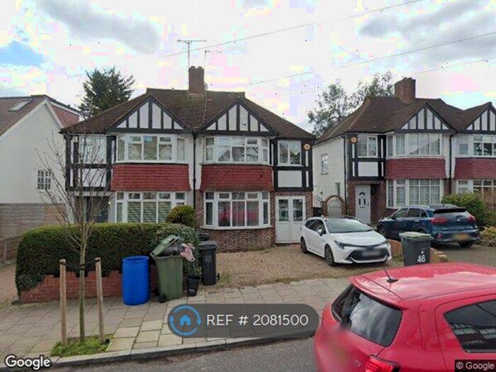 3 Bedroom Semi-Detached House To Rent In Senlac Road, London, SE12